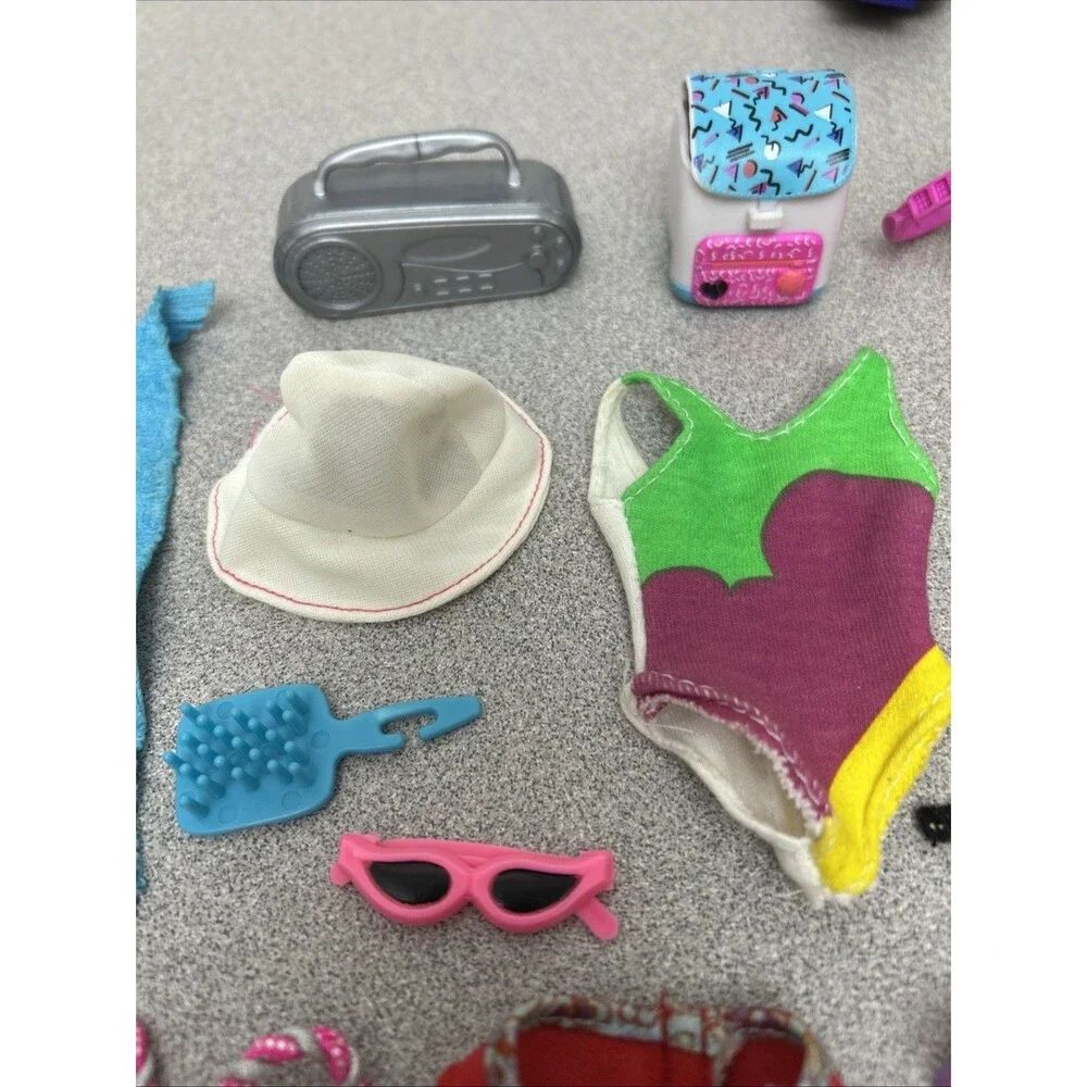 Vintage Barbie Beach Fun Accessories, Towel, Swimsuits, Sunglasses, And More‎